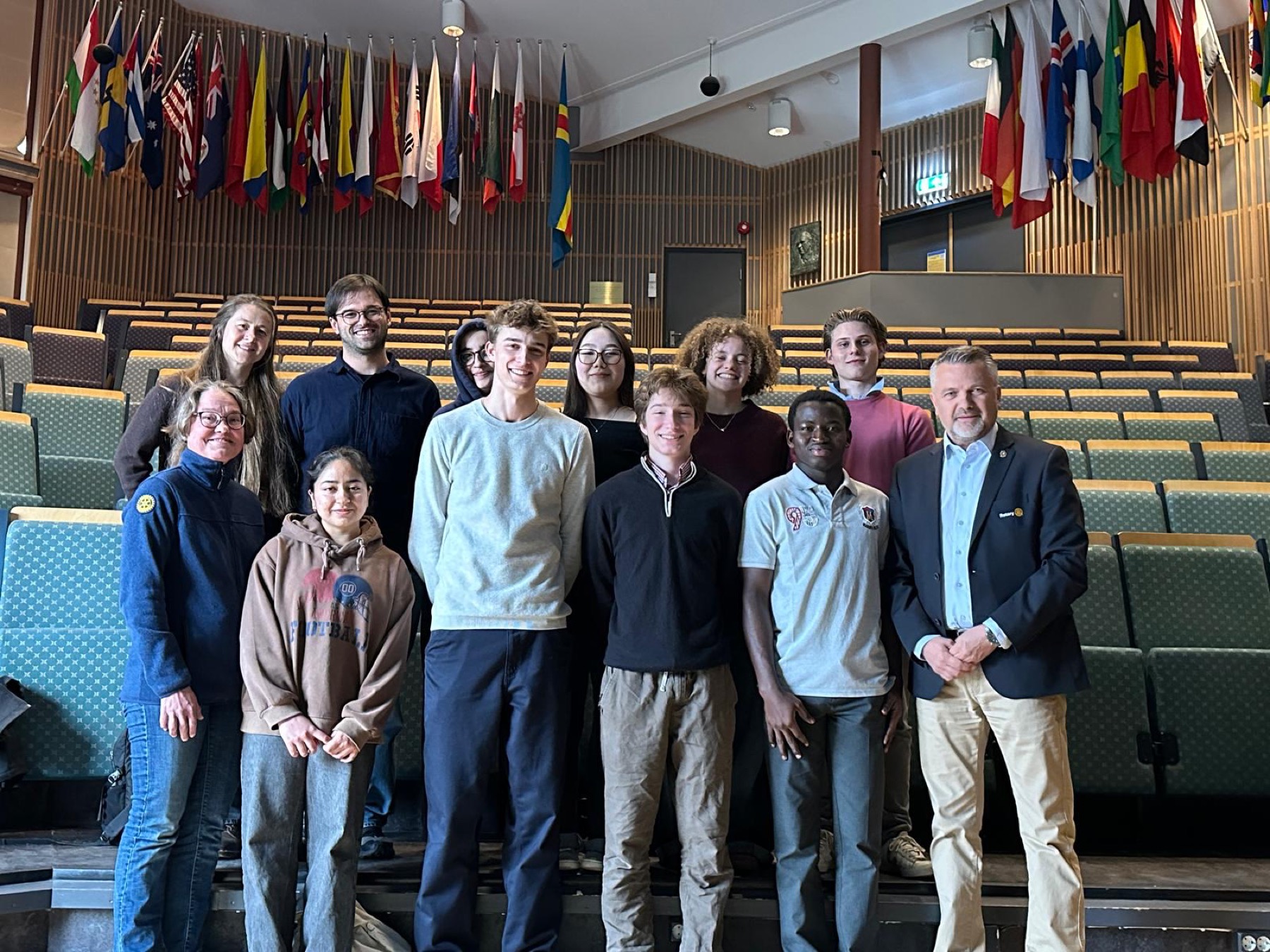 The Interact Club of UWC Vestland with founding mentors in the UWC RCN auditorium